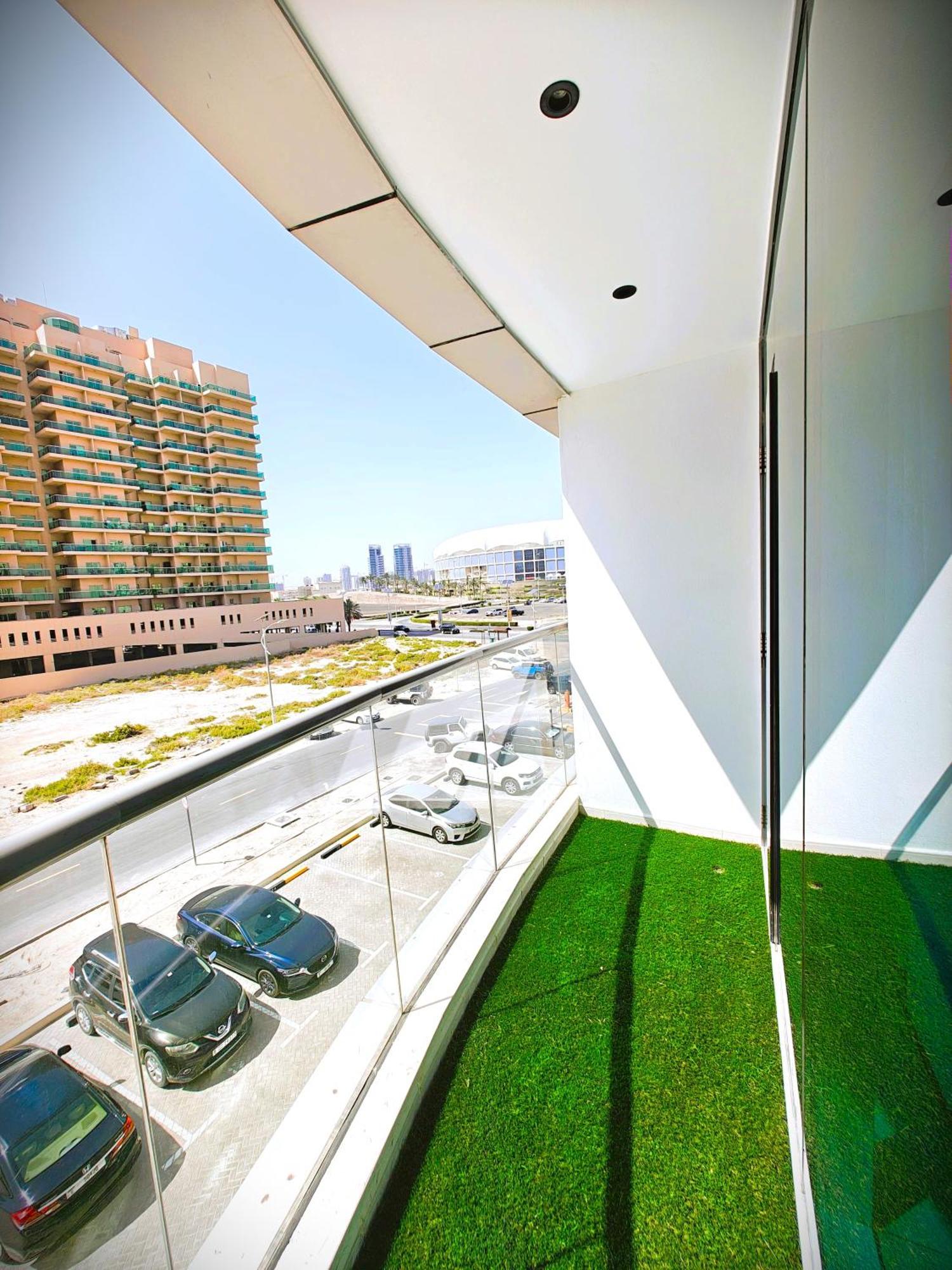 369 Stays- 1 Bedroom Apartment In Sports City دبي المظهر الخارجي الصورة
