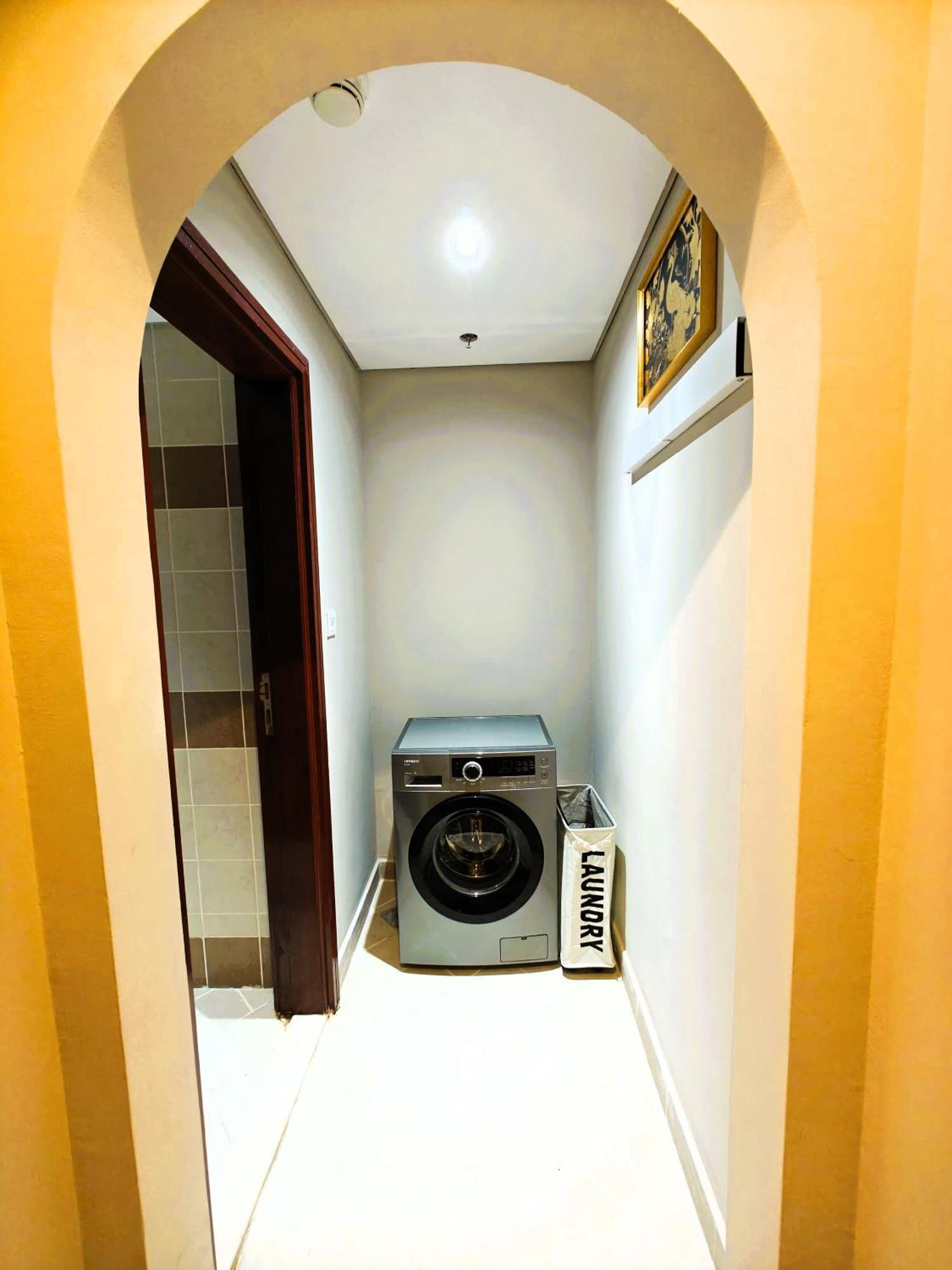 369 Stays- 1 Bedroom Apartment In Sports City دبي المظهر الخارجي الصورة